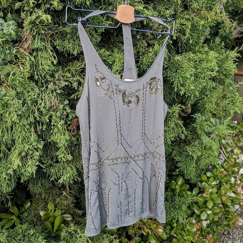 Sequined T-back Chiffon-like Tank